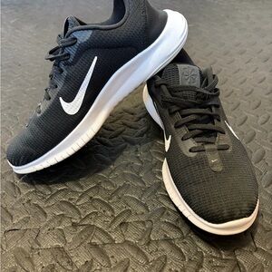 Nike flex experience 12